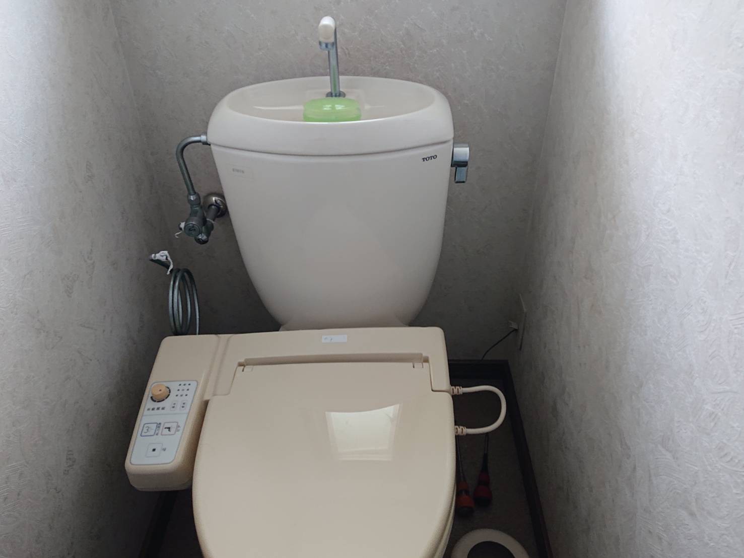 千葉県某所　トイレ交換工事